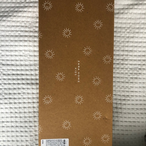 Zara Glow in a Dark Decor - Picture 5 of 5